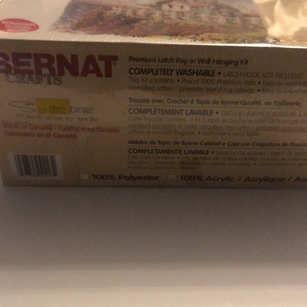 BERNAT New Sealed 16"x32" Lighthouse Latch Hook KIT KT263 Rug/Wall Hanging - Picture 2 of 4